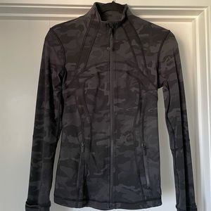 Lululemon Define Jacket size 6 - Incognito Camo Multi GREY
